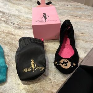 Relax Missy Pink Gift Box with Black Ribbon